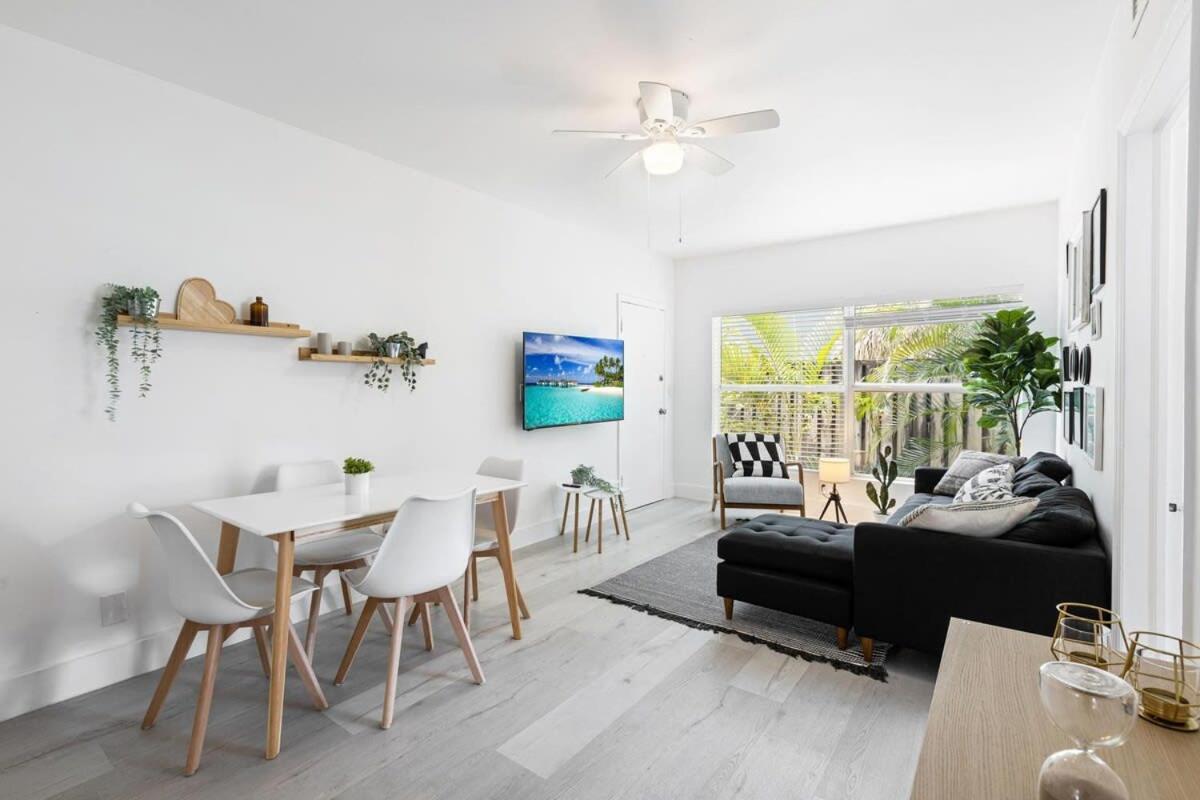 Charming 2 Bedroom Apartment In Victoria Park Fort Lauderdale Bagian luar foto