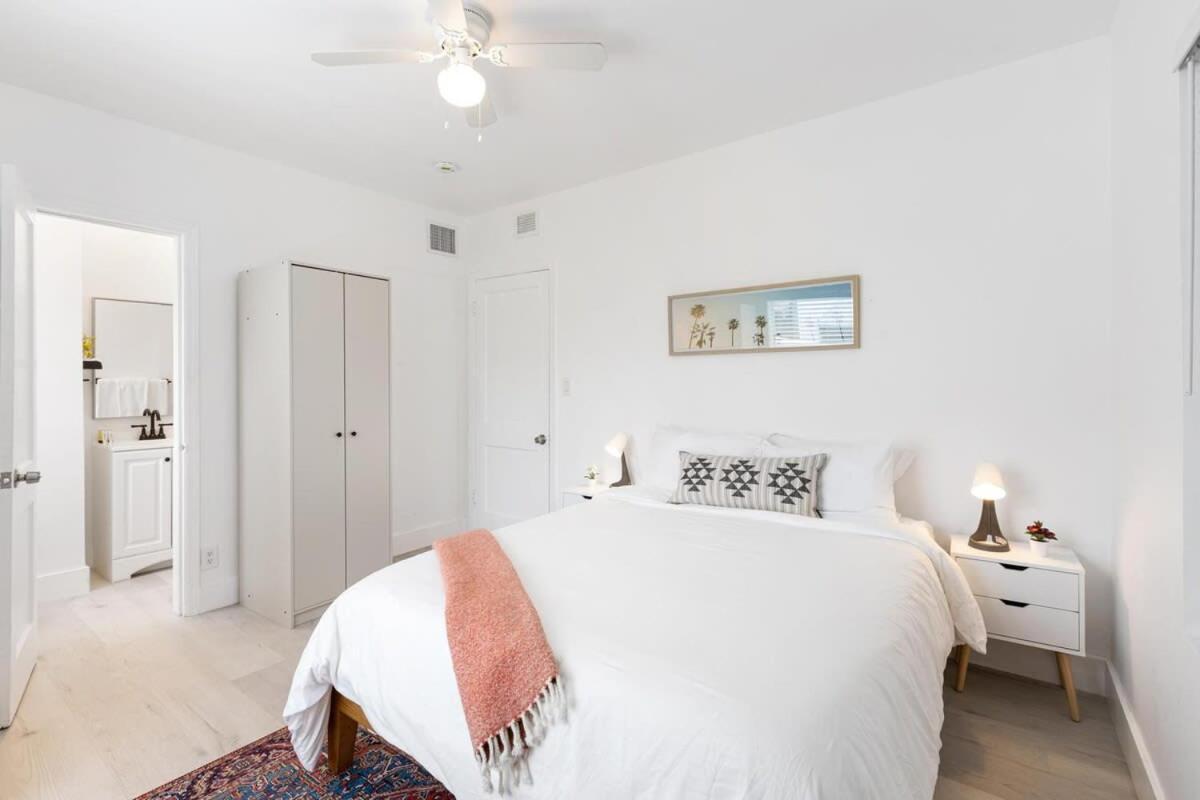 Charming 2 Bedroom Apartment In Victoria Park Fort Lauderdale Bagian luar foto