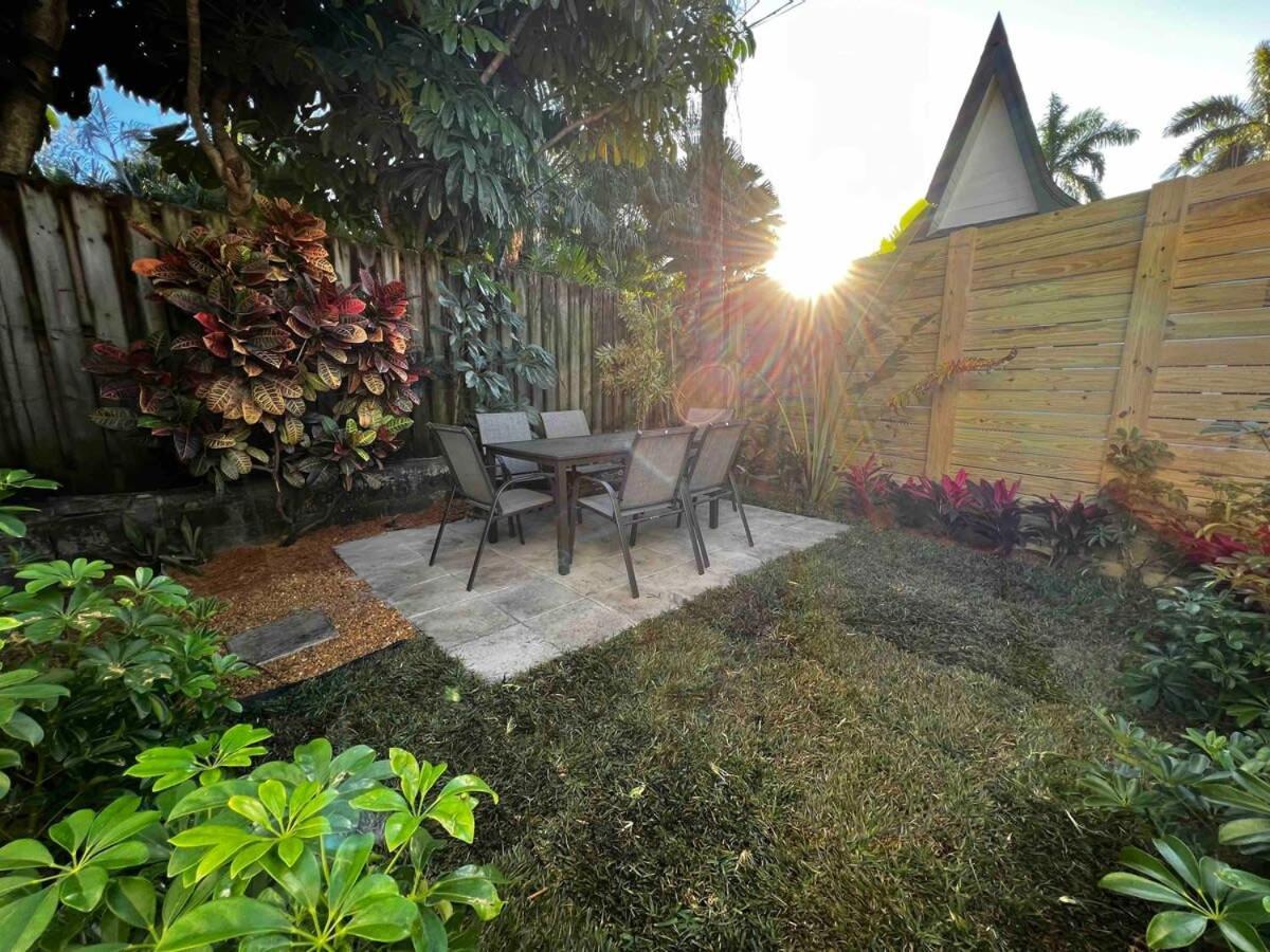 Charming 2 Bedroom Apartment In Victoria Park Fort Lauderdale Bagian luar foto