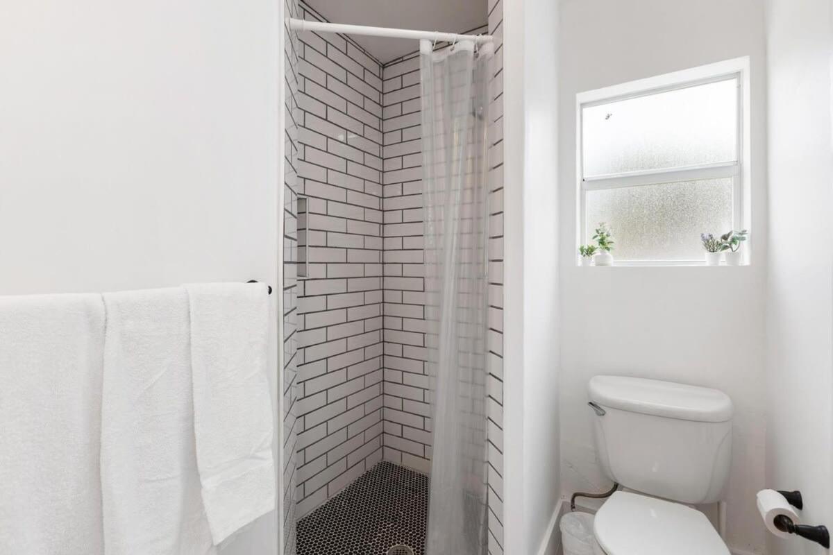 Charming 2 Bedroom Apartment In Victoria Park Fort Lauderdale Bagian luar foto